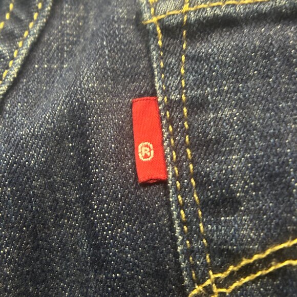 EUC LEVI'S 711 Women's Dark Wash Distressed Stretch Skinny Jeans 26 - Picture 10 of 16